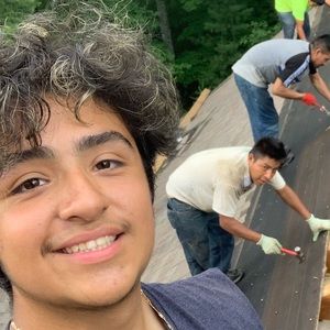 Meet your Posher, Diego